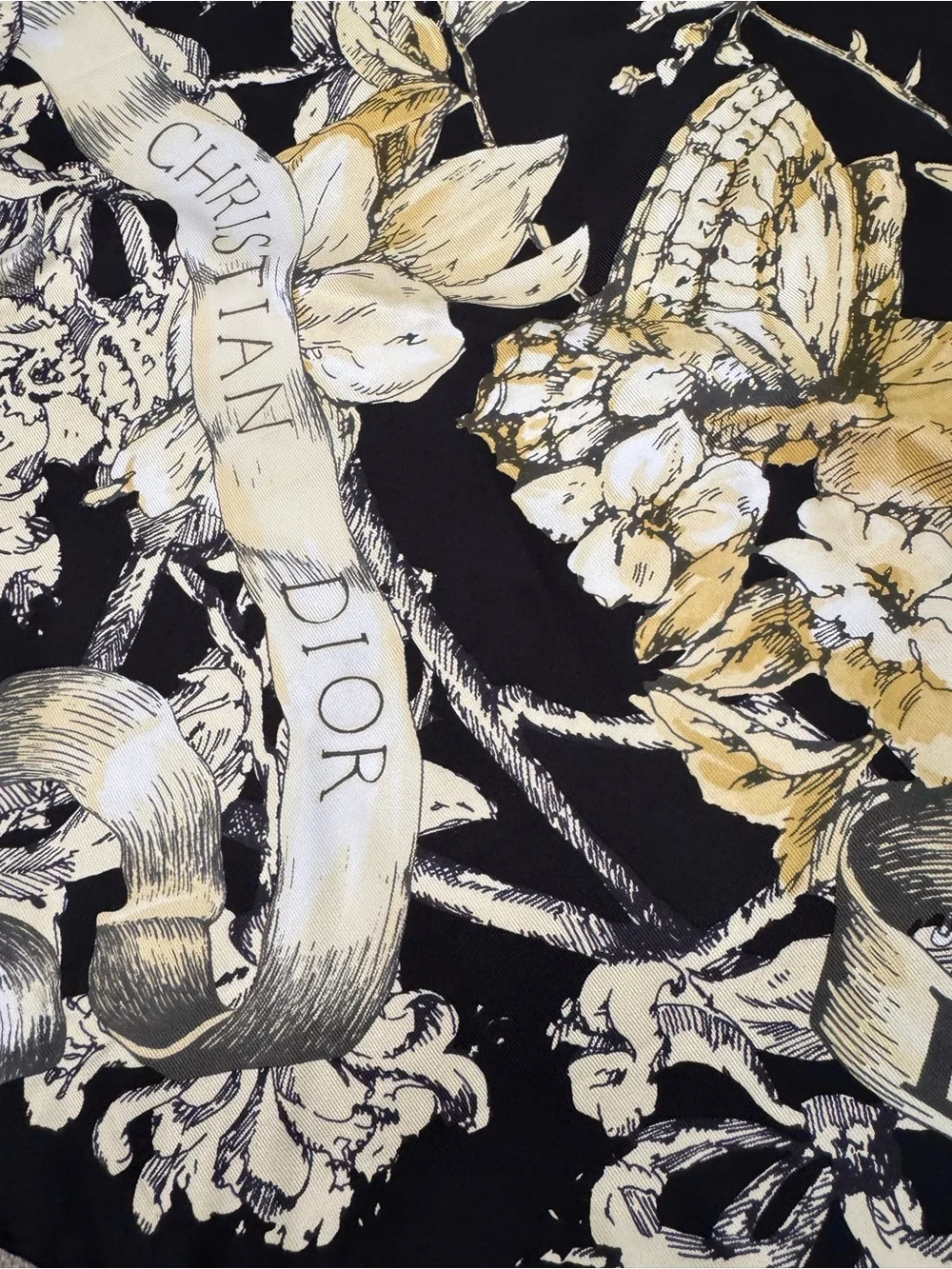 Christian Dior La Force scarf